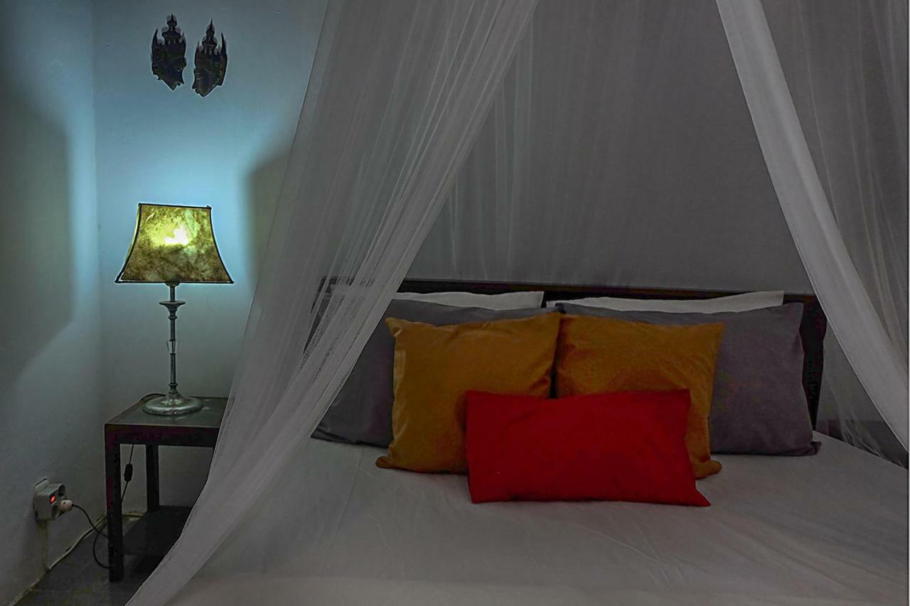 Ayu Hotel Карімунджава Екстер'єр фото